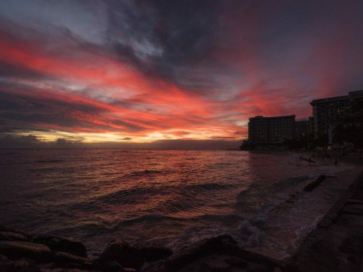 15 Top Spots to Watch the Best Sunsets in Oahu, Hawaii