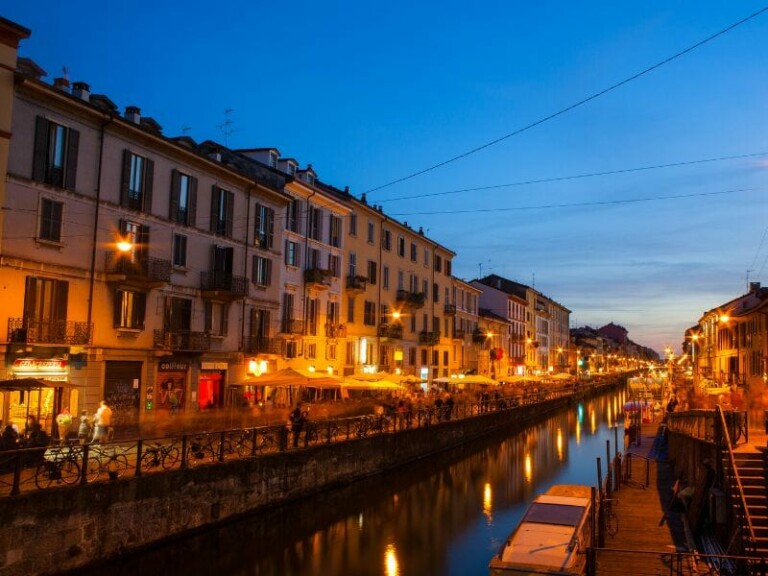 17 Things to Know Before Renting a Car in Milan Italy (2023)